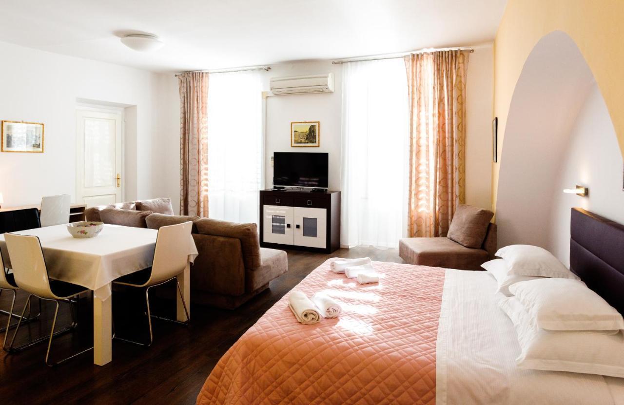 Apartments Fortezza Split Buitenkant foto